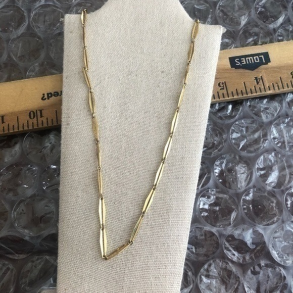 Vintage Gold Tone Necklace - Picture 1 of 3
